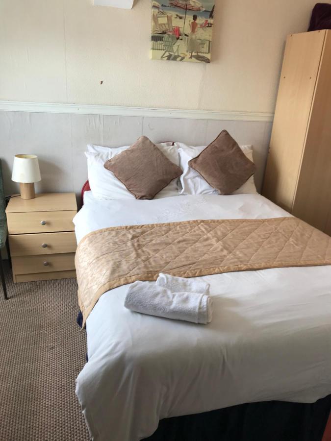 The Jewel Of The Sea Bed and Breakfast Blackpool Exterior foto