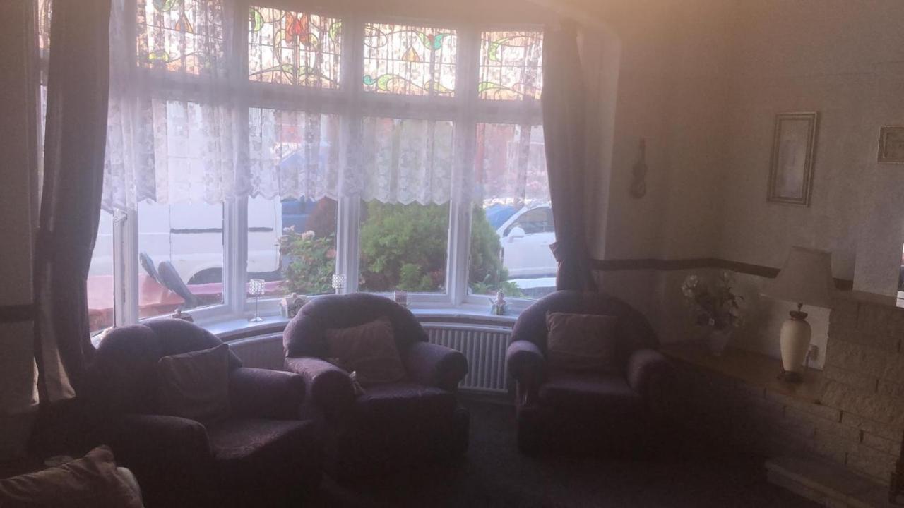 The Jewel Of The Sea Bed and Breakfast Blackpool Exterior foto