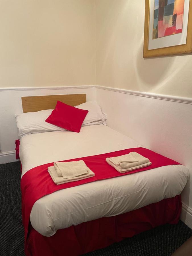The Jewel Of The Sea Bed and Breakfast Blackpool Exterior foto