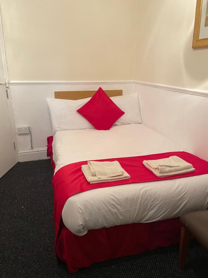 The Jewel Of The Sea Bed and Breakfast Blackpool Exterior foto