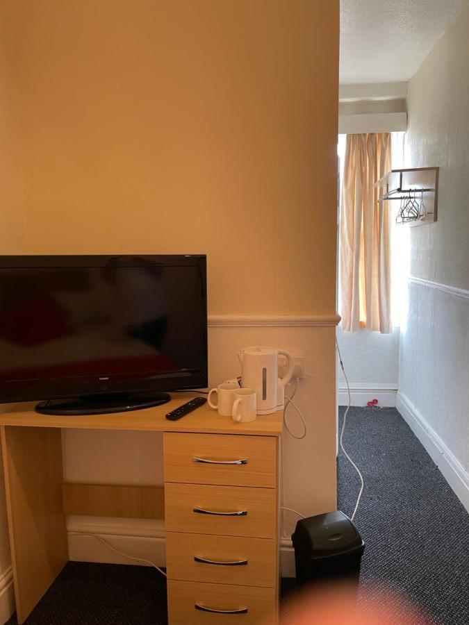 The Jewel Of The Sea Bed and Breakfast Blackpool Exterior foto